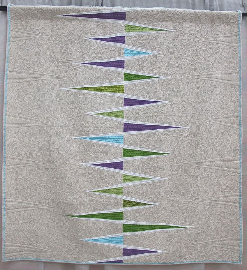 MG Opposing Triangles by Katie Pedersen. Seattle, Washington. Quilted by Krista Withers.
